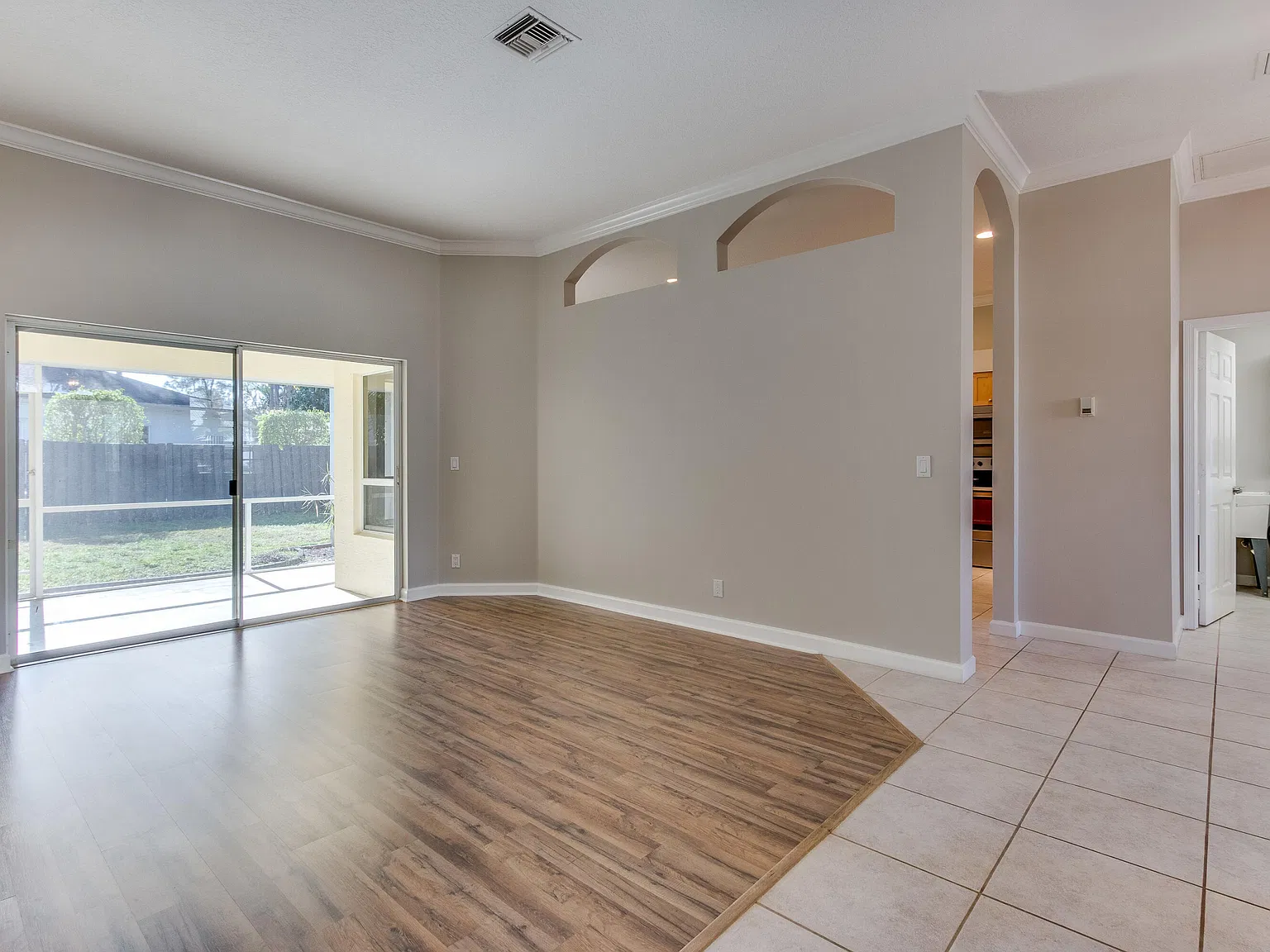 4 bed, 2.0 bath, 2178 sqft, $3,450 — Photo 3
