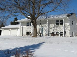 5528 Riverview Ct, Stevens Point, WI 54482