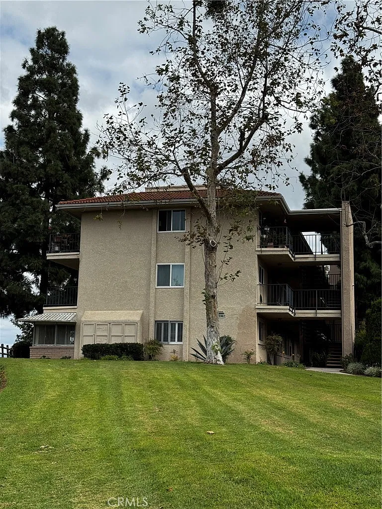 1 bed, 725 sqft, $2,600 — Photo 1