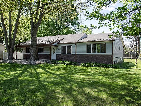 2nd image of 19669 Merriman Ct