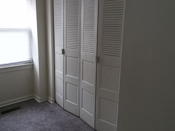 4th image of 2342 Hill St APT F