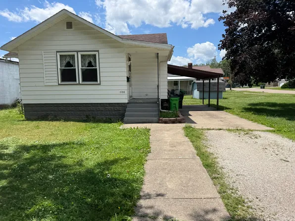 1130 N Main St, Uhrichsville, OH 44683