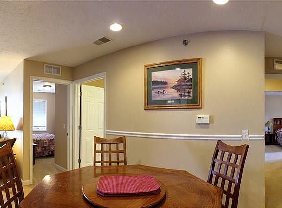 2nd image of 1246 Sunnyside Dr Unit 206