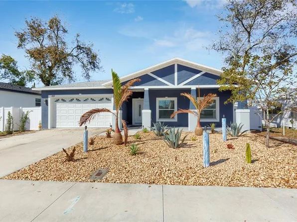 302 Archimedes St, Dunedin, FL 34698