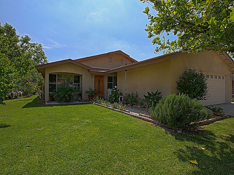 1st image of 16095 Jackson Dr