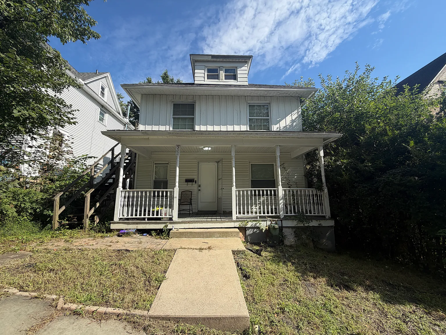 4 bed, 2046 sqft, $3,000 — Photo 3