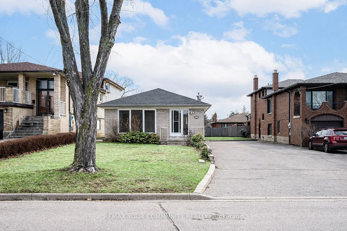 Building Photo - 57 Apted Ave #UPPER