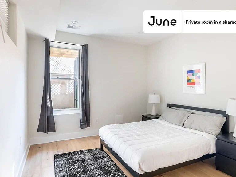 1340 Harvard St NW #C — Photo 1