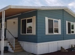34 Fernwood Ln, Bakersfield, CA 93308