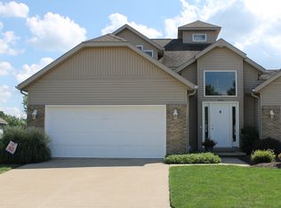 1424 Southpointe Cir NE, Canton, OH 44714