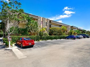 8325 SW 72nd Ave APT 301C, Miami, FL 33143