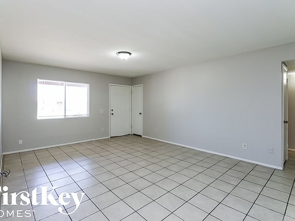 2nd image of 4031 E Saint Anne Ave