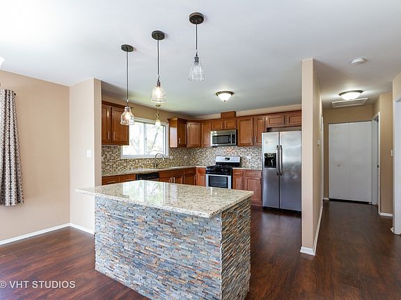 5th image of 5910 Allemong Dr