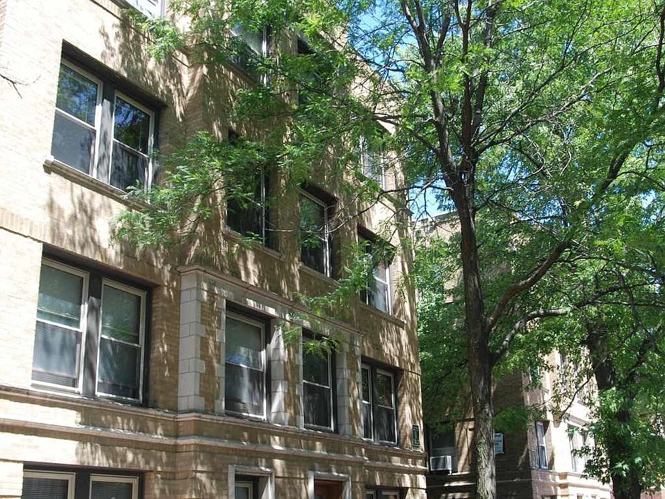 1st image of 526 W Belden Ave APT D1