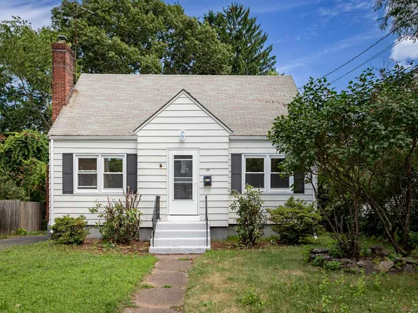 29 Benton Street, Manchester, CT 06040