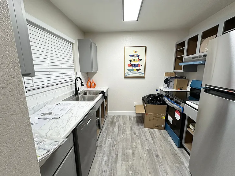 North Star Apartments - Beautiful Remodeled Apartments — Photo 35