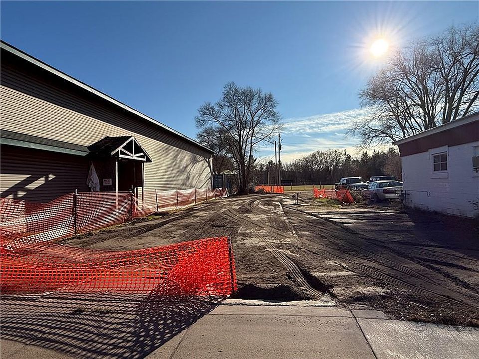 1st image of 317 W 5th Avenue