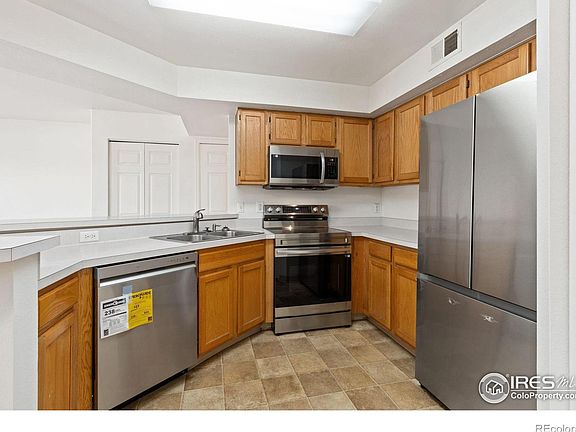 4th image of 4545 Wheaton Drive #140