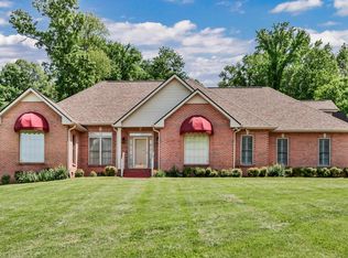 453 Stonemeadow Rd, Clarksville, TN 37043
