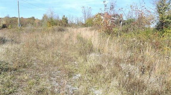 3rd image of 1735 Highway 66 S