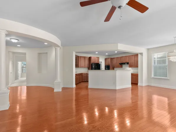 722 Pierside Dr, Cary, NC 27519