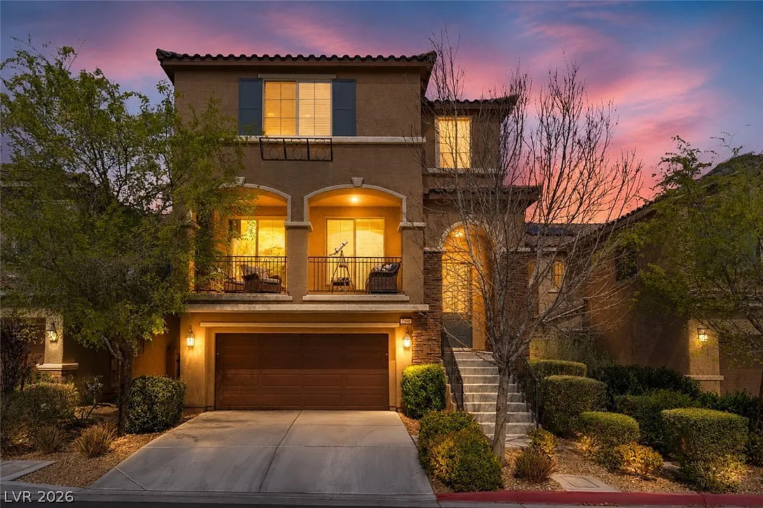 4 bed, 3.5 bath, 3166 sqft, $3,000 — Photo 1