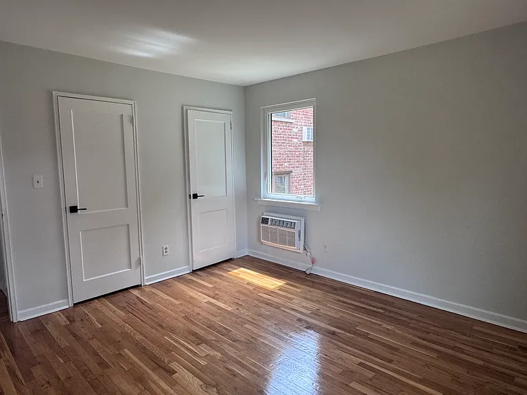 24 Troy Dr #D — Photo 5