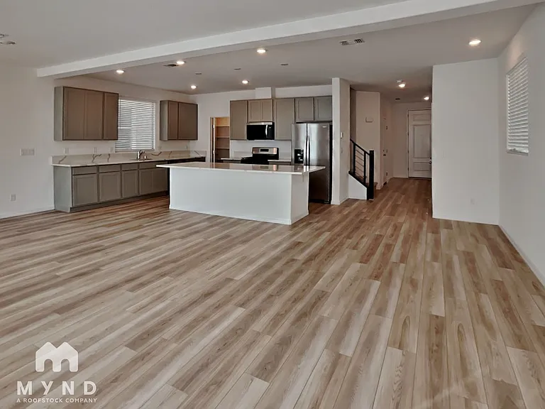 5755 W Haleh Ave — Photo 5