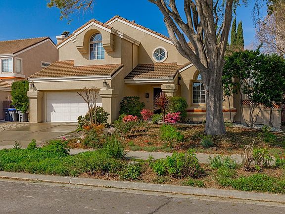 2nd image of 312 Mayfield Circle