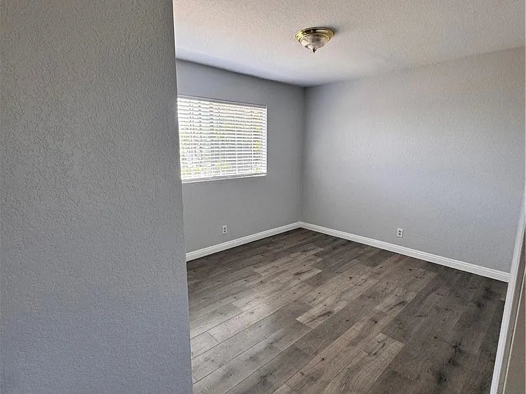 14439 Rosecrans Ave #B — Photo 11