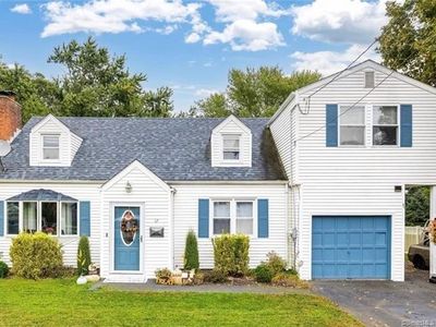17 White Drive, Hamden, CT, 06514