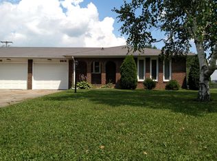 8808 Surrey Dr, Pendleton, IN 46064