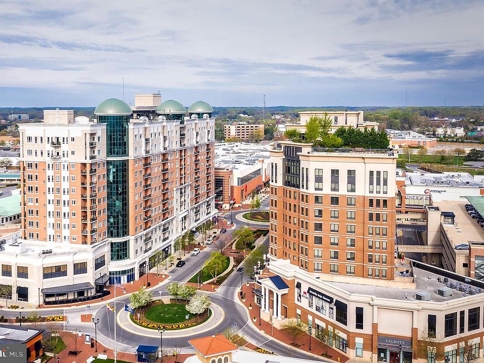 2nd image of 1915 Towne Centre Blvd Unit 906