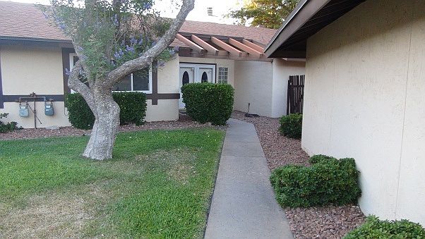 1st image of 10607 Park View Cir