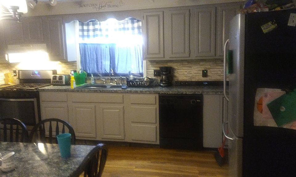 Kitchen 1st unit