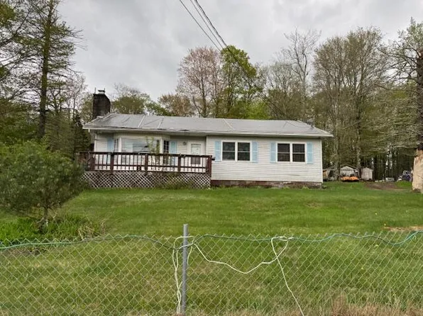 718 Stoney Hollow Rd, Pocono Lake, PA 18347