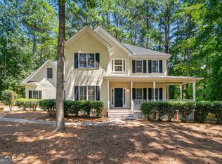 190 Zelkova Dr, Fayetteville, GA 30215