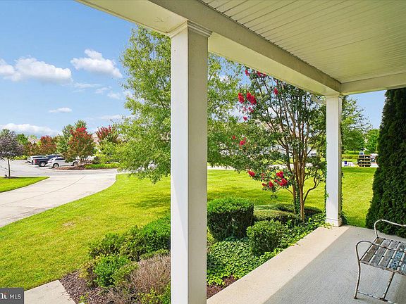 2nd image of 16352 Corkscrew Ct