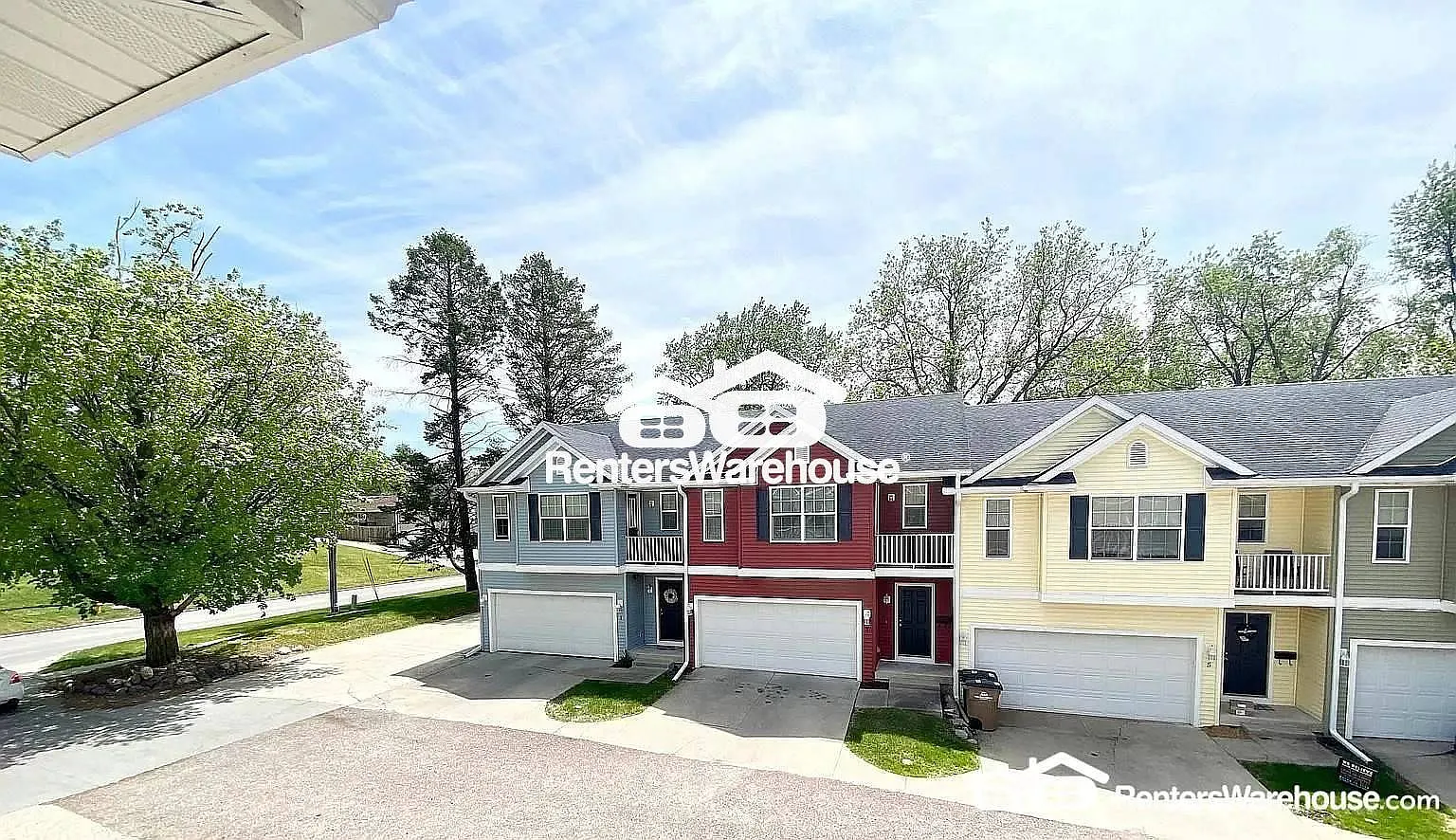 Three Bedroom Townhouse — Photo 1