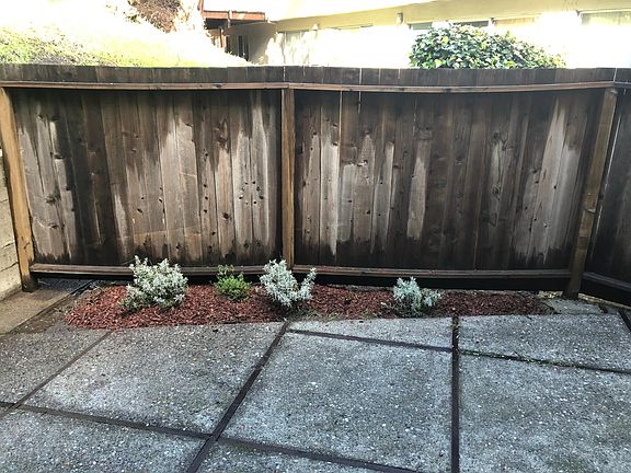 4th image of 170 Miller Ave APT 10