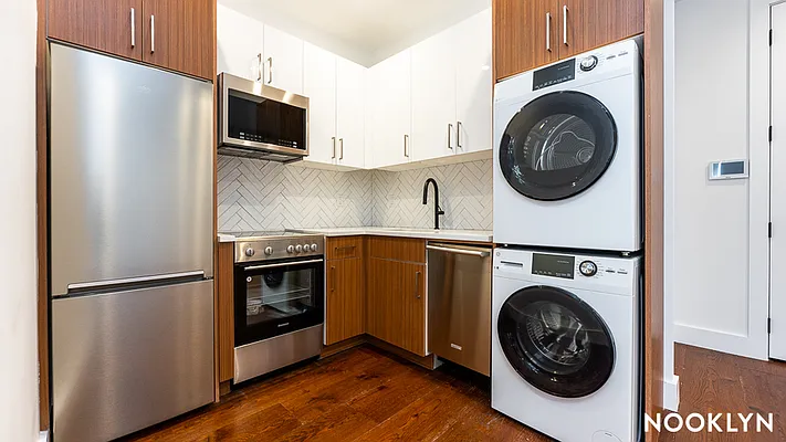 Rented by Nooklyn NYC LLC | media 13