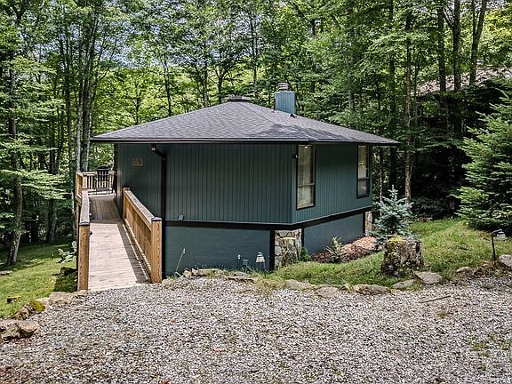 2nd image of 143 Hornbeam Road