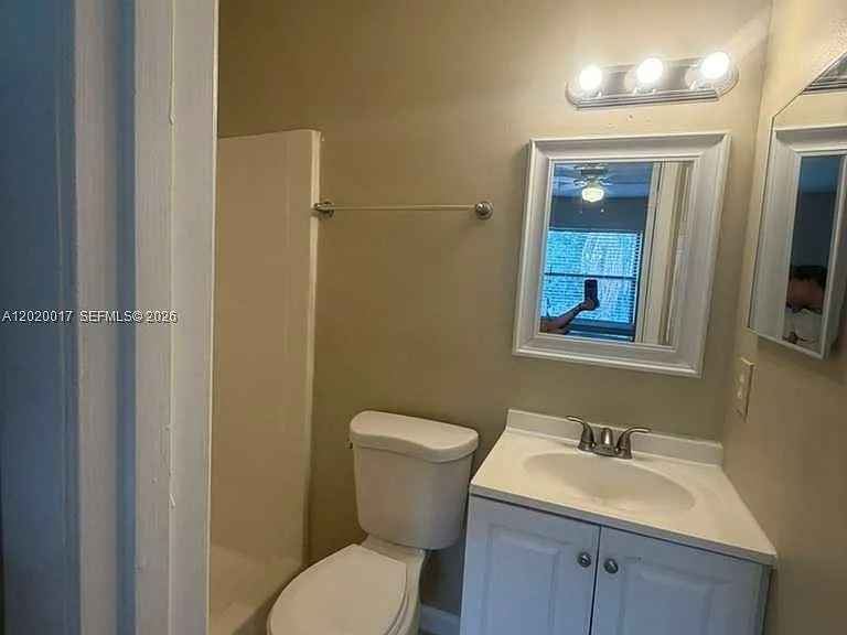 617 Ixoria Ave #18 — Photo 11