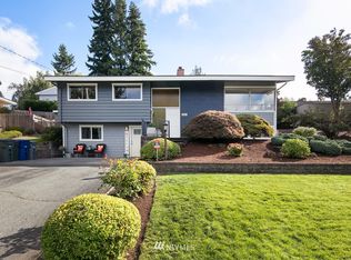 18240 62nd Ave NE, Kenmore, WA 98028
