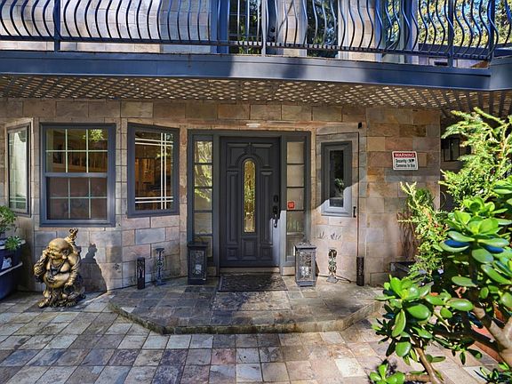 3rd image of 26 Big Tree Rd