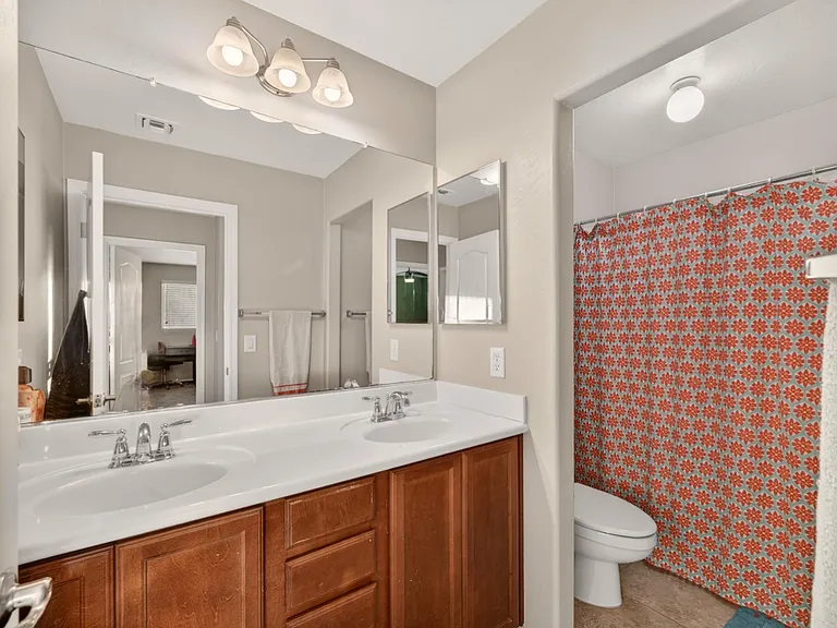 Upstairs Bathroom/ double-sinks