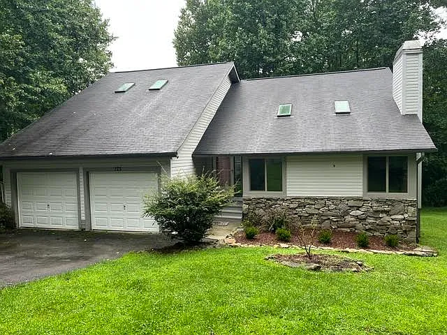 125 Linden Turn — Photo 1