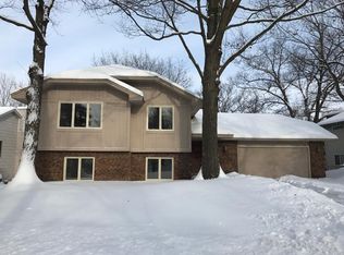 5776 Shannon Trl SE, Prior Lake, MN 55372
