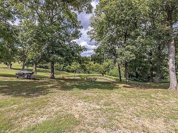 3rd image of 321 Cedar Springs Pl