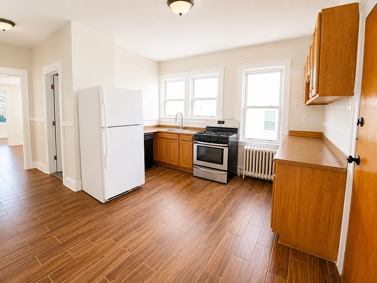 41 Western Pkwy #1 — Photo 7